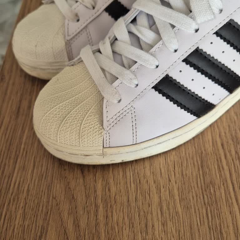 adidas Satın Aldığım Ürünlerin Kalitesi Beklentimi Karşılamadı