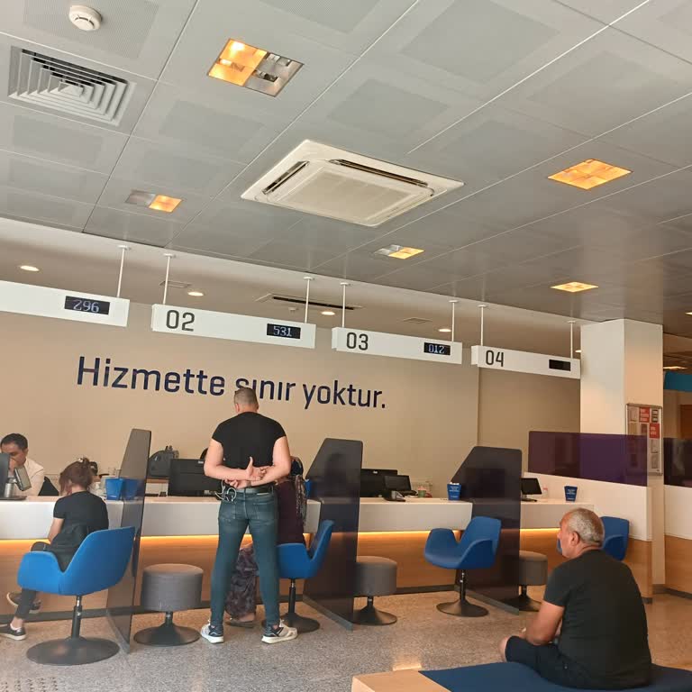 Yapı Kredi Bankası Uzun Bekleme Süresi Ve İlgisizlik Sorunu