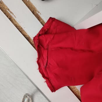 Özlem Halı Mobilya (Aydın) Ne Eksikleri Getirdi Ne De Ürünlerini Tamire Geldi