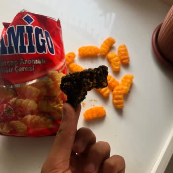 Amigo Cips İçindeki Değişik Şeyler