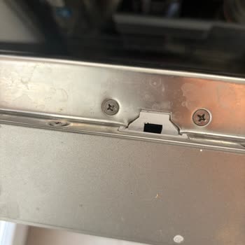 Vestel Bulaşık Makinesi Hasarlı Ve Yetkili Servis İlgisizliği