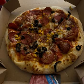 Domino's Pizza Gelen Pizzada Çıkarılmayan Malzeme