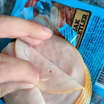 Aytaç Gıda Hindi Salamında Plastik Parça Şikayeti