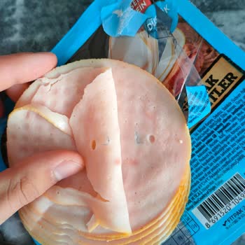 Aytaç Gıda Hindi Salamında Plastik Parça Şikayeti