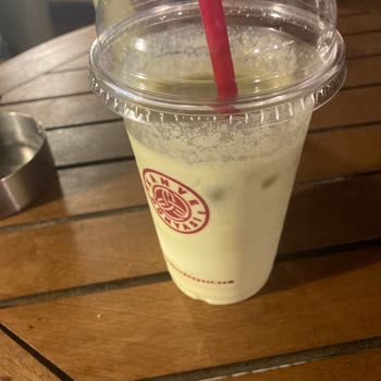 Agora Kahve Dünyası Fıstıklı Latte Şikayetim