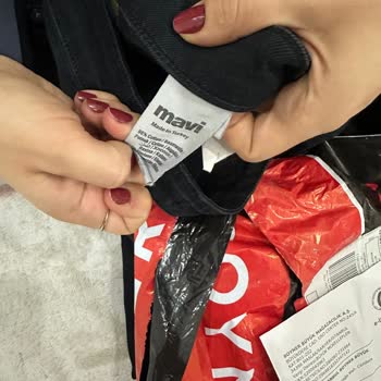 Boyner'den Kullanılmış Ve Eskitilmiş Pantolon Geldi