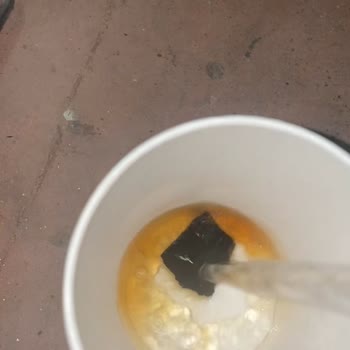 Nescafe Gold'dan Kömür Gibi Bir Parlak Taş Çıkması