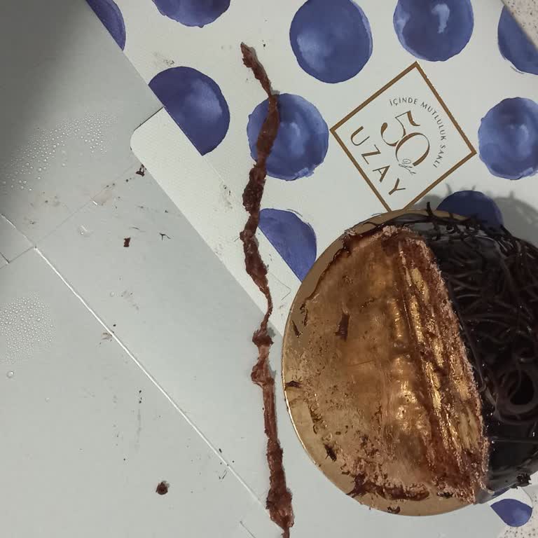 Uzay Pastanesi'nden Çıkan Şok Edici Sürpriz!