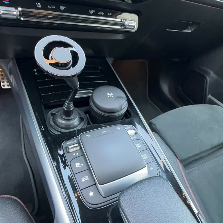 Mercedes-Benz Glb 200 Orta Konsol Aşırı Isınması