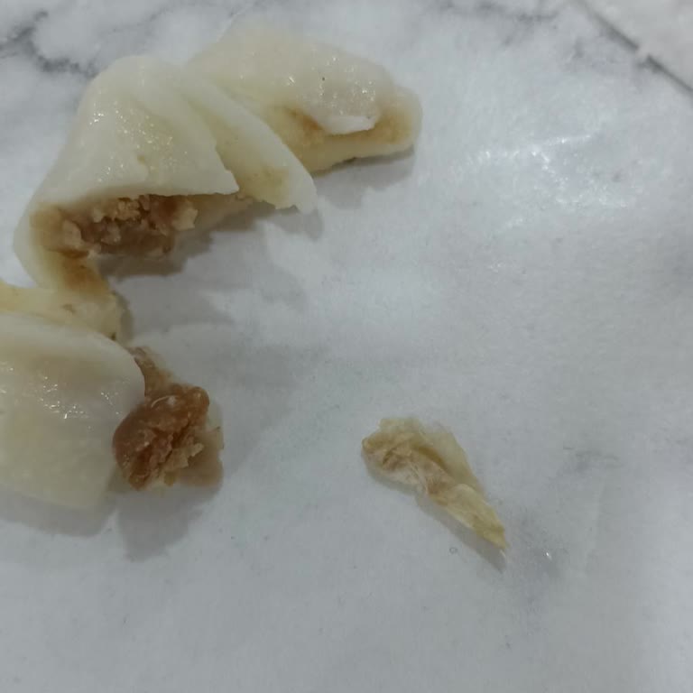 BİM Mutfağım Mantının İçinden Plastik Çıktı