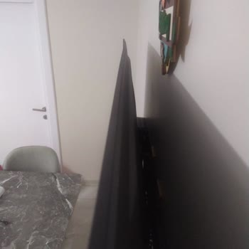Teleskop Televizyonun Sol Üst Köşesinde Göçük Problemi Ve Satıcıdan Yardım Beklentisi