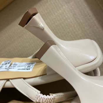 Ataköy Ayakkabı Topuğu Kırık Ve Çıkık Ayakkabı Ataköy