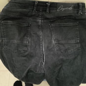 HLT Jeans Jeans Pantolon Yırtılması Sürekli Aynı Yerden