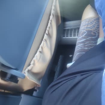 Palandöken Turizm Erzurum Palandöken 25 Otobüs Firması Koltuklar Dar Oturamıyoruz.