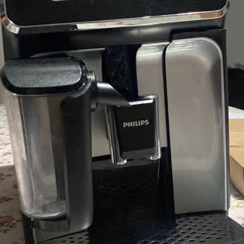 PHILIPS Ev Aletleri Philips Kahve Makinesi Ve Robot Süpürge Performans Sorunları