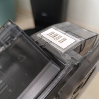 TCL Electronics TCL Sweeva 2500M Su Haznesi Vida Yerlerinden Çatladı Sızdırıyor