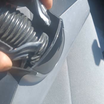 Bosch Dikey Süpürge Ucu Kırıldı Bu Kadar Çabuk Olamaz