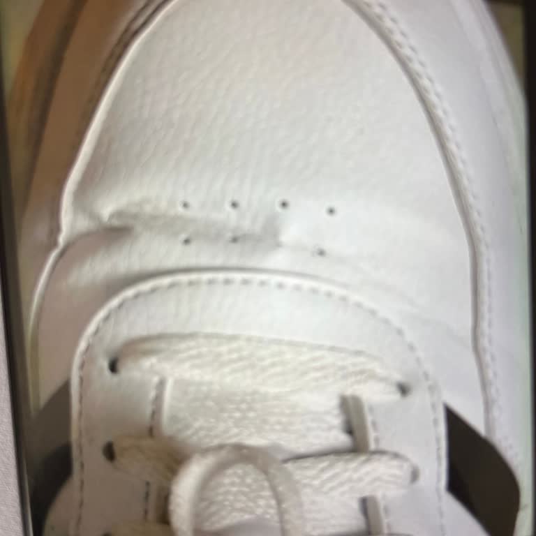 FLO Adidas Ayakkabısında Kırılma Ve Yırtılma Oldu Kusur Bulmadı
