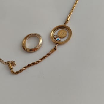 Shoghi Accessory Aldığım Bilekliğin 2 Günde Camı Çıktı!