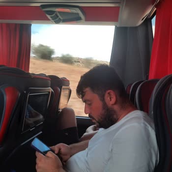 Sahil Seyahat Sahil Otobüsü İle Mahremiyetsiz Ve Gecikmeli Yolculuk