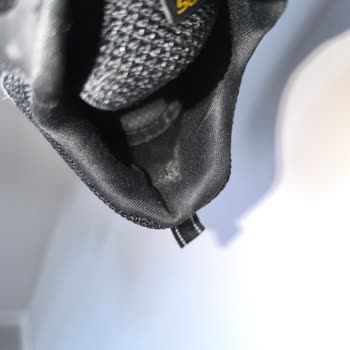 Skechers Ayakkabısının Kusurunu Kabul Etmiyor