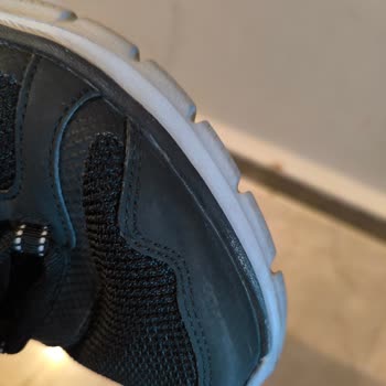 Skechers Ayakkabısının Kusurunu Kabul Etmiyor