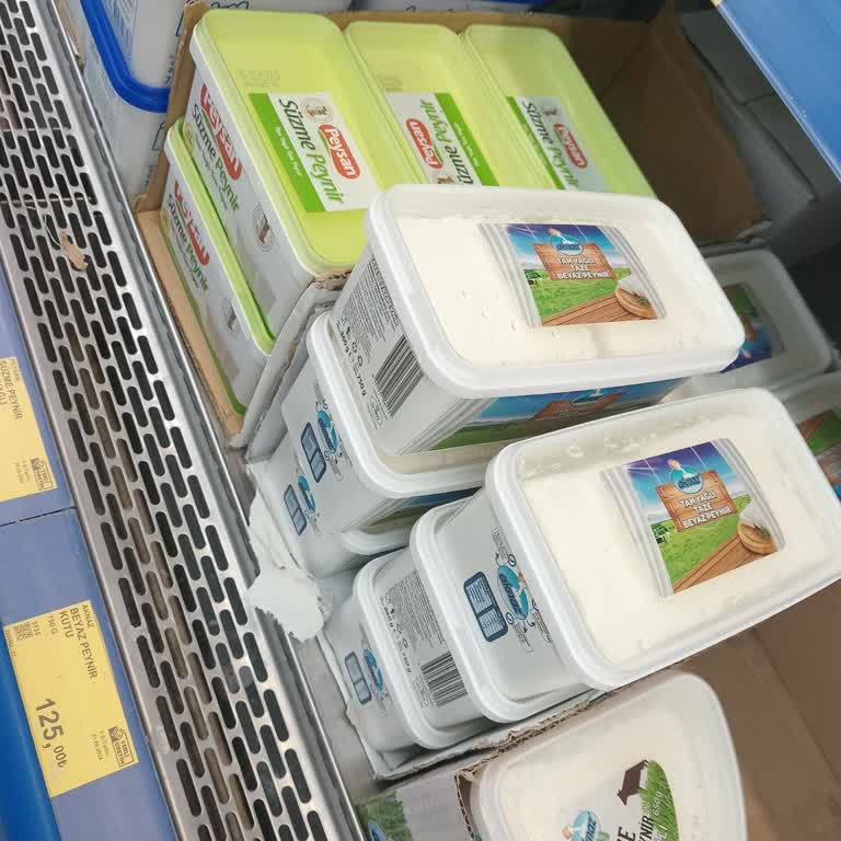 BİM Market Yöneticisi Ve Çalışan Kasiyer