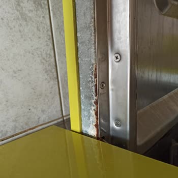 Franke Bulaşık Makinesi İçinde Paslanma