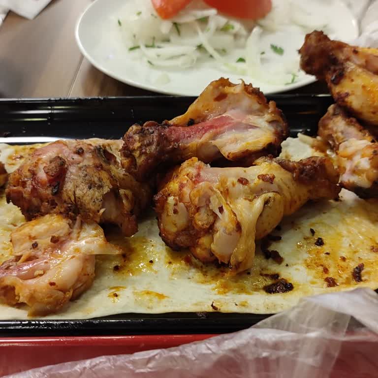 Sınırsız Kanat (Kırşehir) : Çiğ Tavuk Servisi!