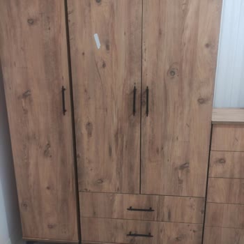 Çeyza Alışveriş Merkezi Aynayı Küçük Bantla Yapıştıran AVM