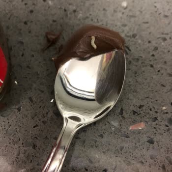 Sarelle Kavanozları Kurtlanmış Çıkıyor