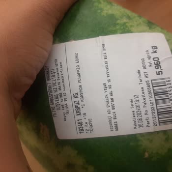 Metro Market Karpuzlar Beyaz Ve Tatsız