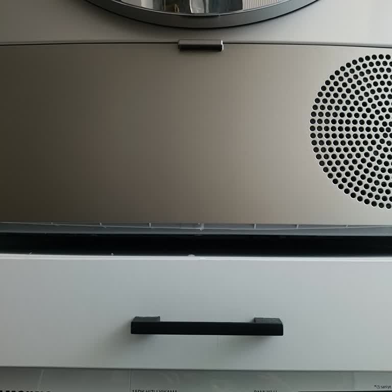 Bosch Kurutma Makinesi Sürekli Altından Su Akıtıyor