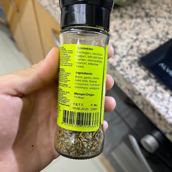 Hayfene Baharat Karışımında Böceklenme