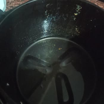 Kumtel Airfryer... Kesinlikle Temizlenmiyor İlk Kullanımda Soyulma Oldu