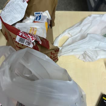 Burger King Eksik Sipariş Ve İlgisiz Müşteri Hizmetleri