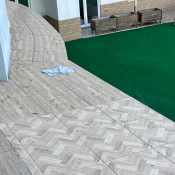 Türkbükü Residence Üst Kattan Atılan Atıklar