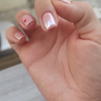 Bonita Nail Kadıköy Asla İşlem Yaptırmayın