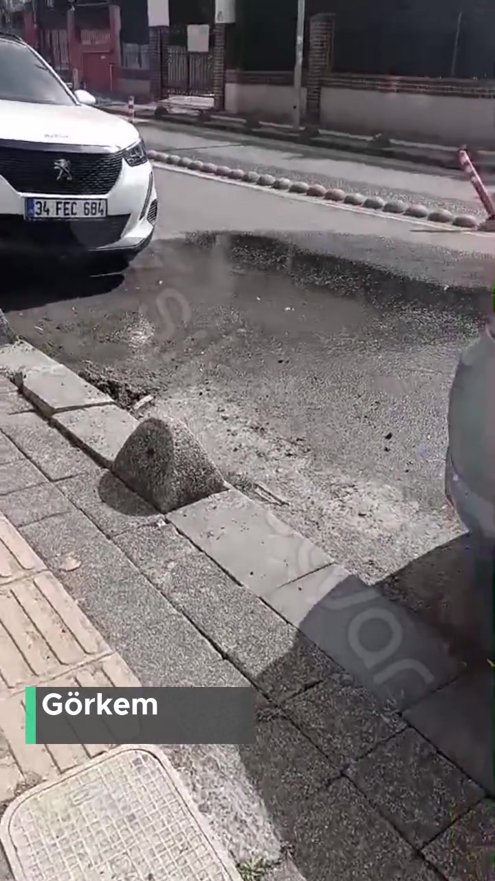 İstanbul Büyükşehir Belediyesi Yapılan Yerin Yanını Patlatmışlar! videonun kapak resmi