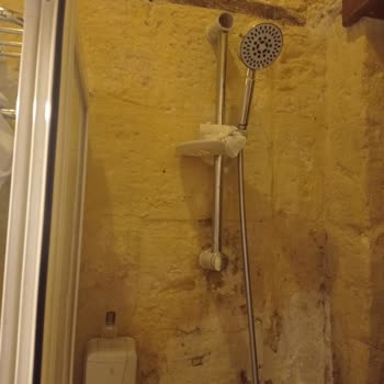Tatilbudur Rezervasyon Hayal Kırıklığı: Banyo Ve Gürültü Sorunları