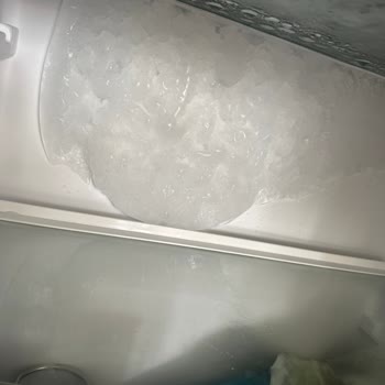 Yeni Aldığımız SEG Buzdolabında Buzlanma Problem!