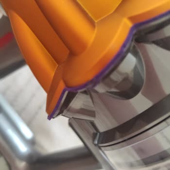 Dyson V12 Absolute Süpürge