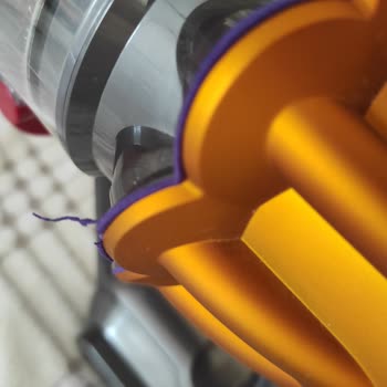Dyson V12 Absolute Süpürge