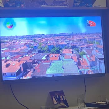 Arçelik Televizyon Ekranında Sürekli Lekeler Çıkıyor