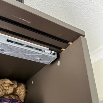 Enza Home 1 Senelik Sunta Mobilyası Dökülüyor