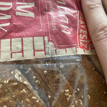 Getirden SKT Geçmesine 1 Gün Kalmış Ekmek