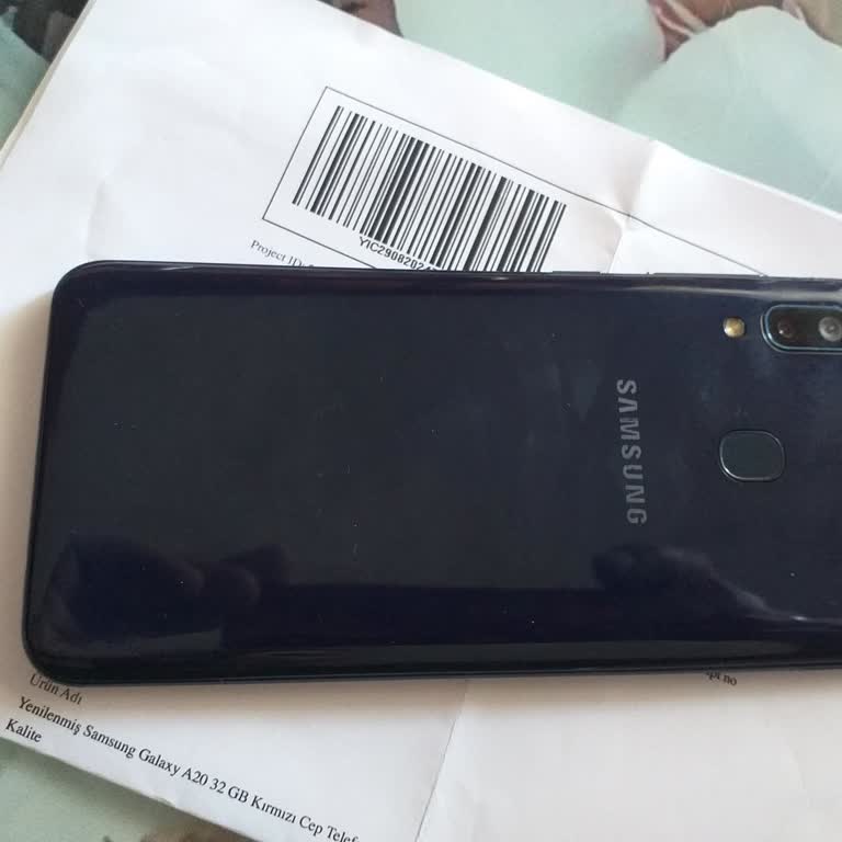 Samsung Ürün Renk Konusunda Sıkıntılı Geldi