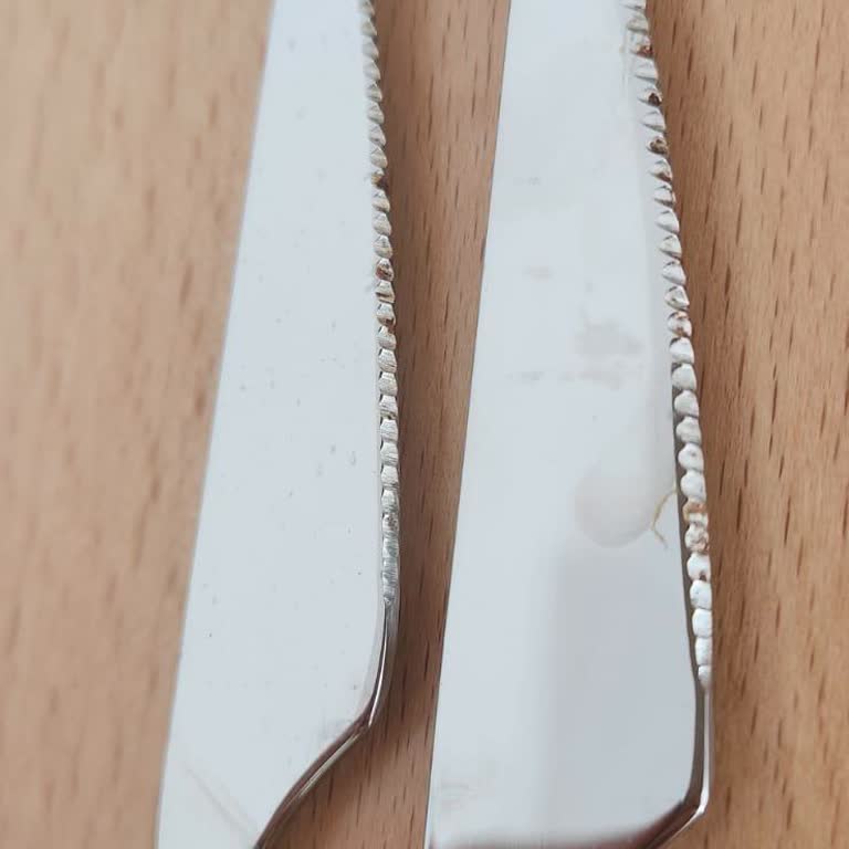 Aryıldız Vogue Kutulu 84 Parça Çatal Kaşık Bıçak Takımı Paslandı