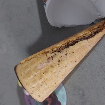 Плесень и черви в LoL Surprise