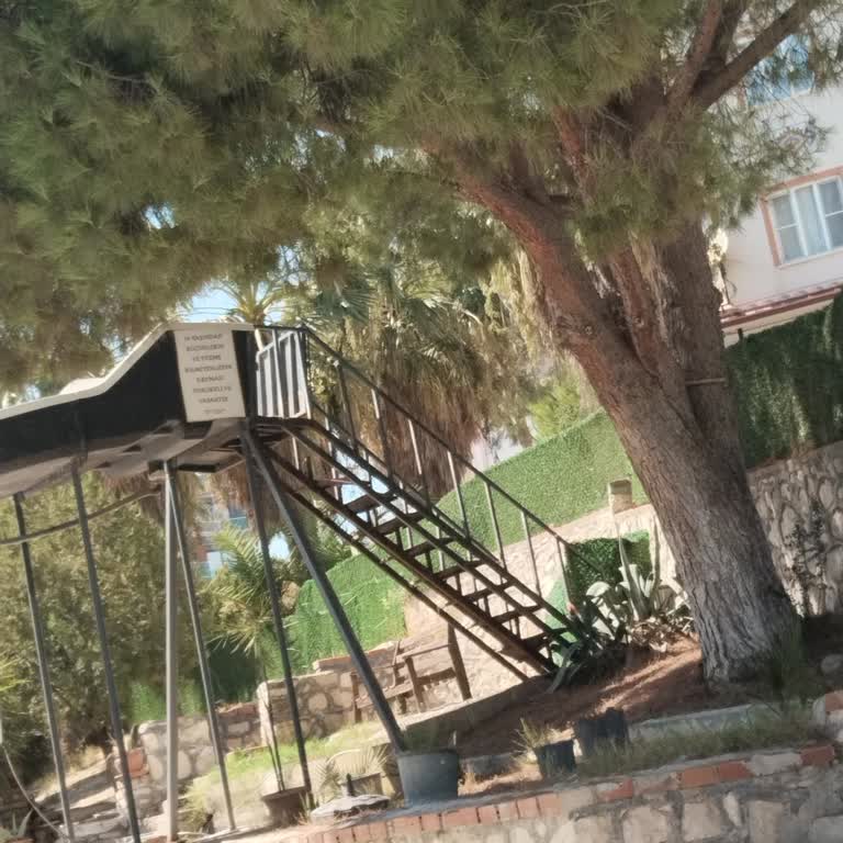 Hotel First Class (Didim) Çalışanlar Aşırı Lakayıt Ve İlgisiz!